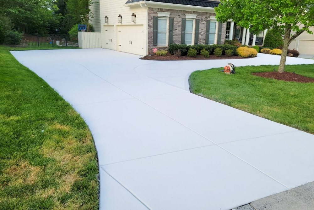 Driveways, Patios, and Walkways – The Advantages of Hiring Professional Landscapers Who Have a Specialty in Concrete Services…